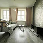 Bege Studio Apartamento